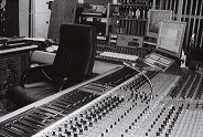 Tonstudioversicherung versicherung tonstudio Studioequiment versichern